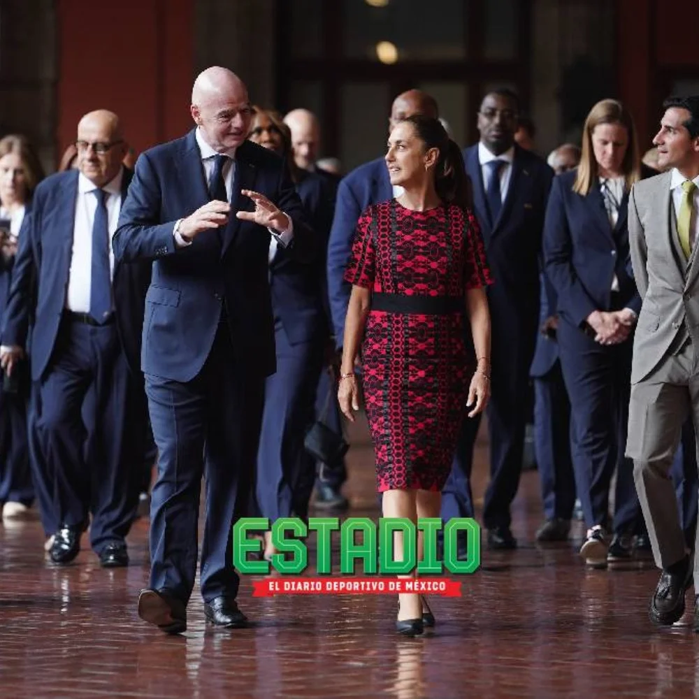 Palacio Nacional recibe la Copa del Mundo: Sheinbaum da la bienvenida a Infantino